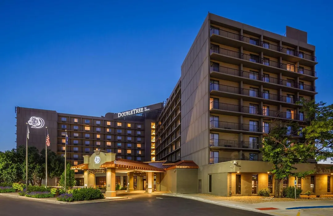 Doubletree By Hilton Hotel Denver-1