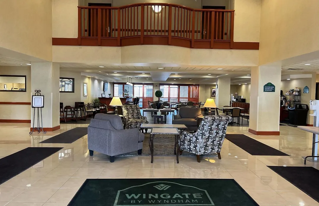 Wingate By Wyndham Peoria - Complimentary Area Shuttle-1