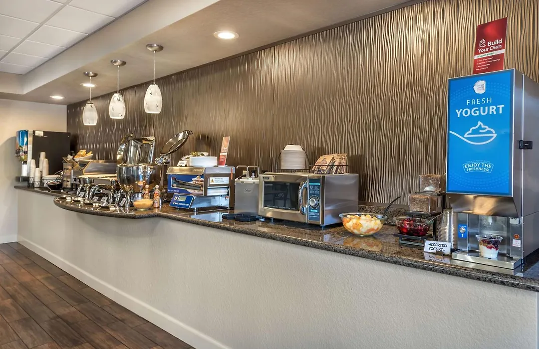 Best Western Plus Peak Vista Inn & Suites-1