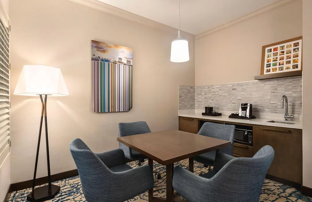 Embassy Suites By Hilton Tampa Downtown Convention Center-1