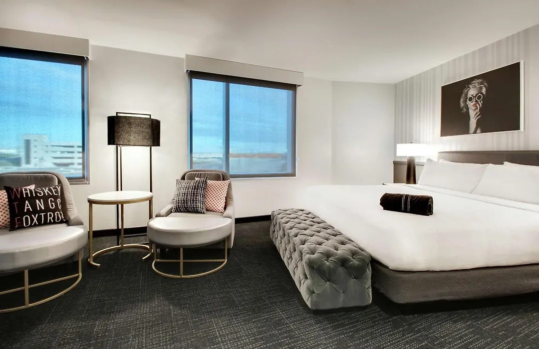 The Rose Chicago, Tapestry Collection By Hilton-1