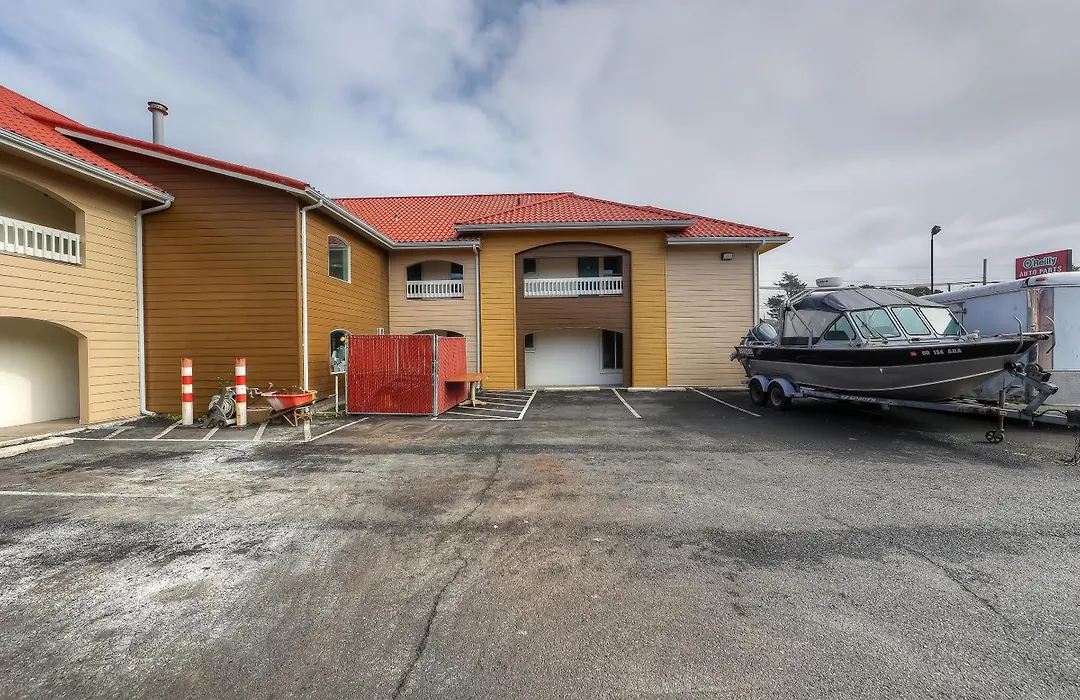 Newport Inn By Oyo - Hwy 101-1