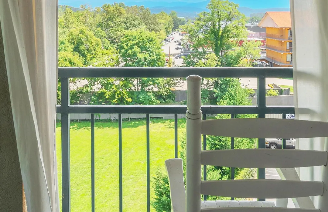Arbors At Island Landing Hotel & Suites-1