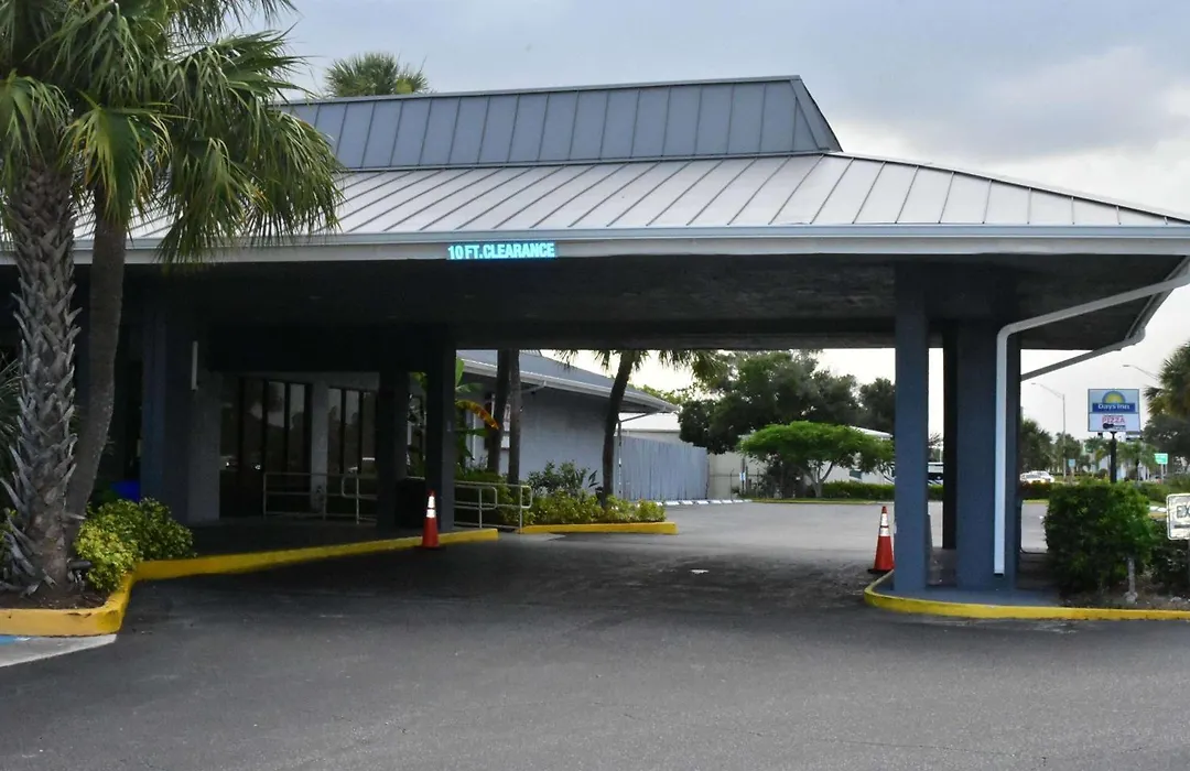 Days Inn By Wyndham Stuart-1