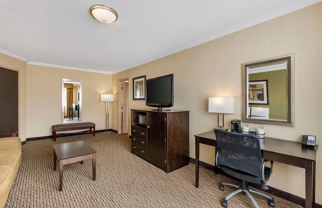 Spark By Hilton Watertown-1