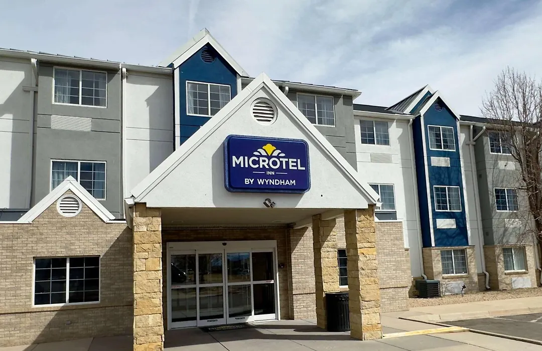 Microtel Inn & Suites By Wyndham Denver Airport-1
