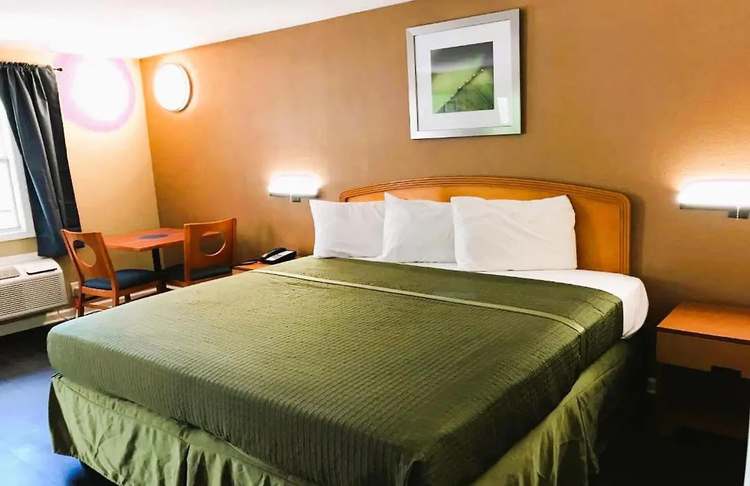 Oyo Hotel Tallahassee Downtown-1