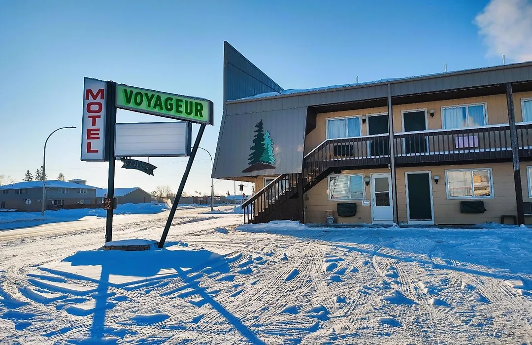 Love Hotels Voyageur By Oyo At International Falls Mn-1