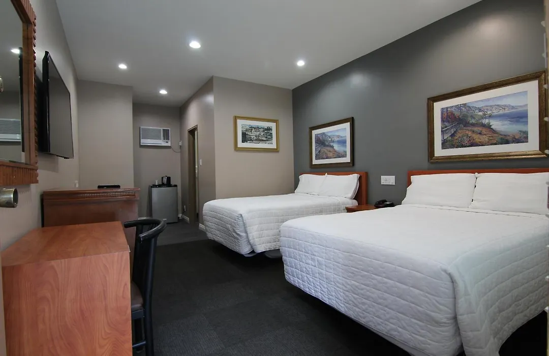 Dunes Inn - Wilshire (Adults Only)-1