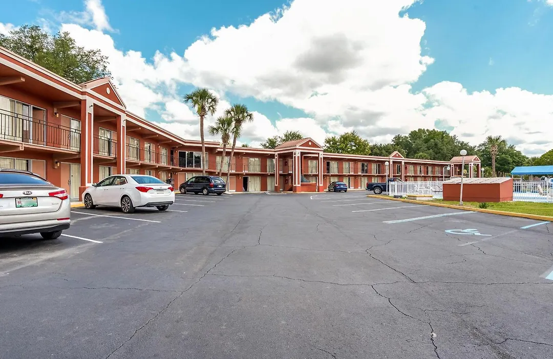 Oyo Hotel Mustang Silver Spring Fl-1