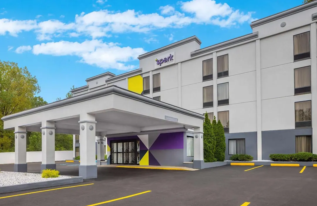 Spark By Hilton Clarks Summit-1