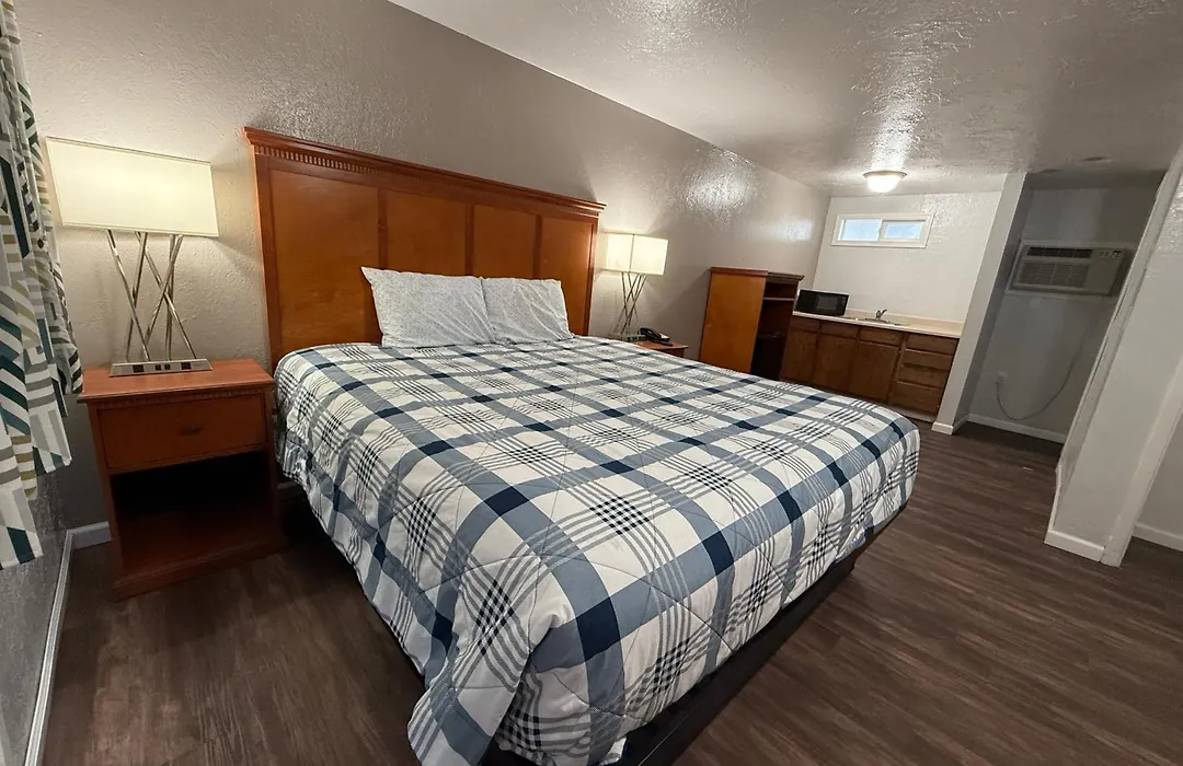 Budget Inn Bend-1