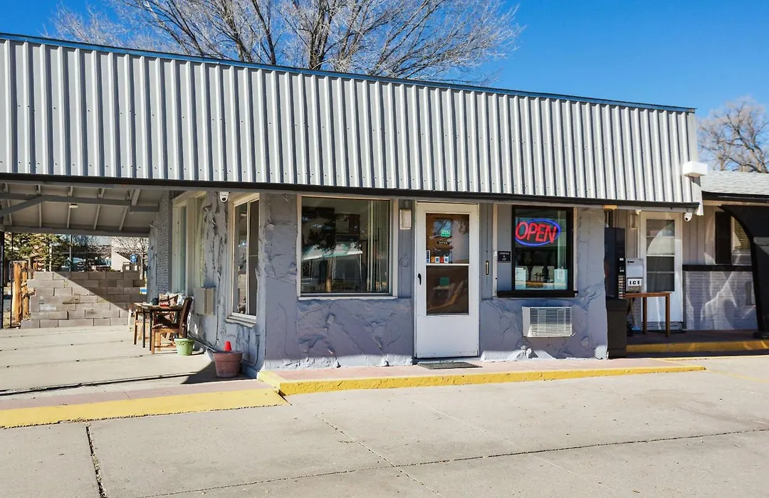 Rodeway Inn & Suites Raton-1