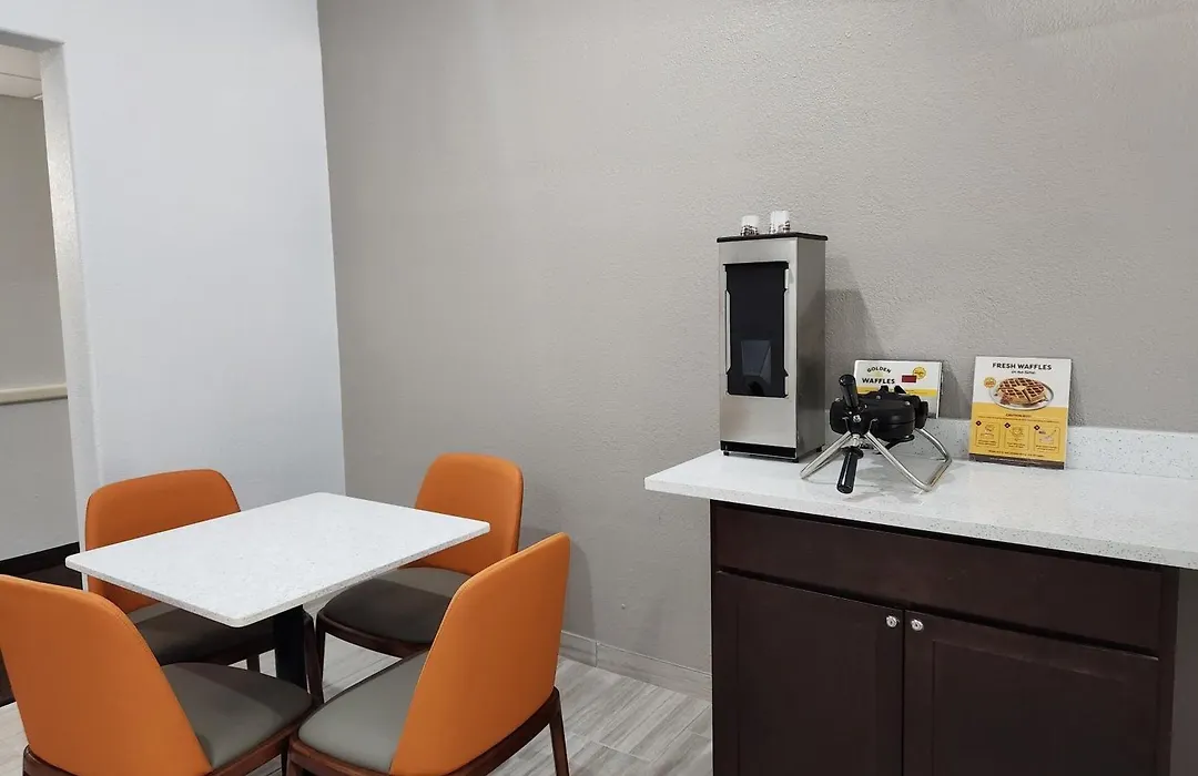 Baymont By Wyndham San Antonio Airport-1