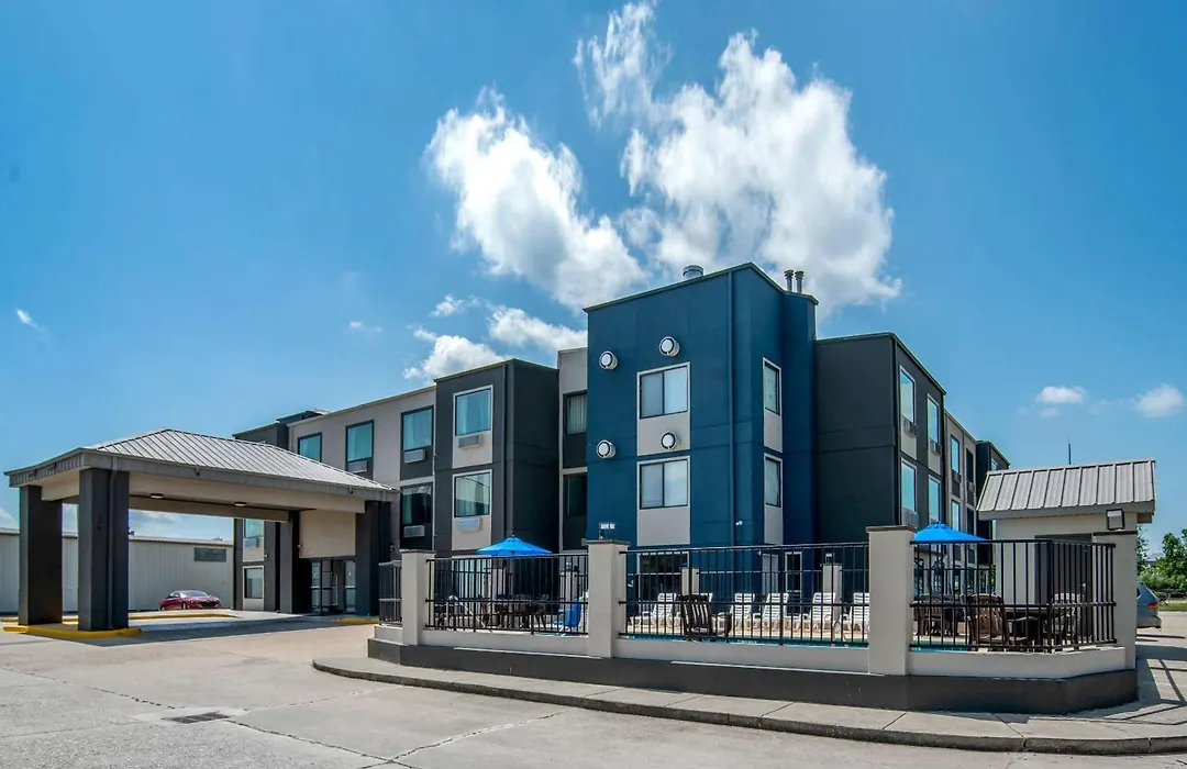 Quality Suites Baton Rouge East - Denham Springs-1