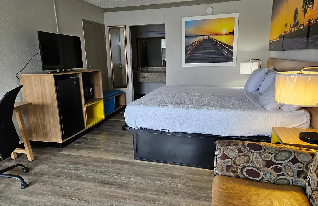 Days Inn By Wyndham Washington-1