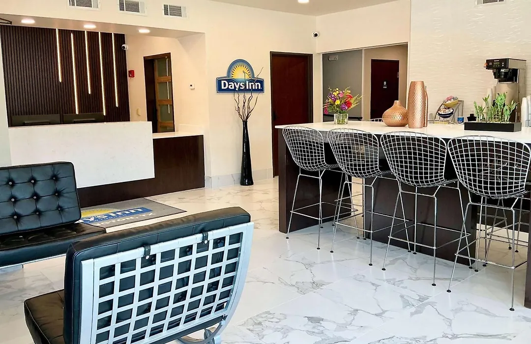 Days Inn By Wyndham Arlington-1