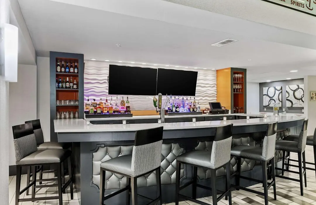 Doubletree Suites By Hilton Hotel Huntsville South-1