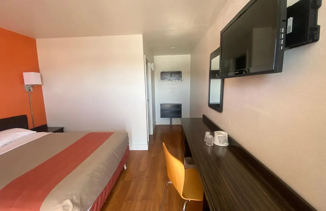 Motel 6-Goodland, Ks-1