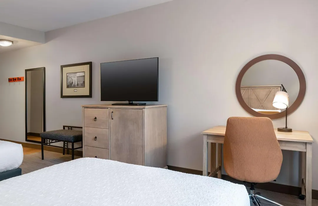 Hampton Inn & Suites By Hilton Dodge City Boot Hill Casino-1