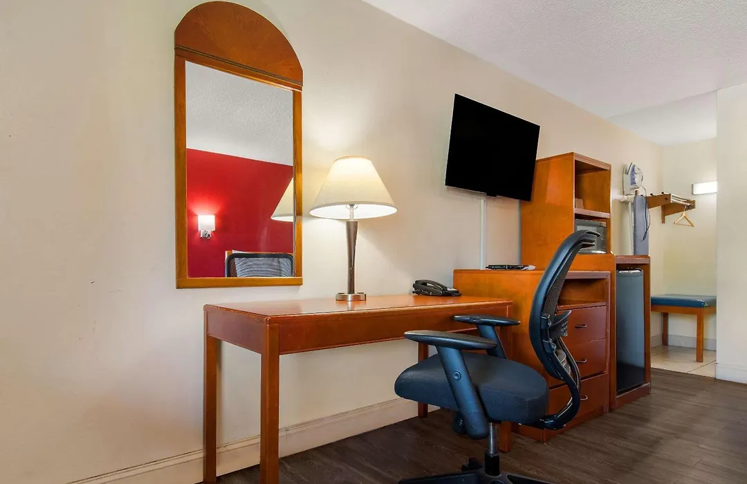 Econo Lodge Goldsboro Hwy 70-1