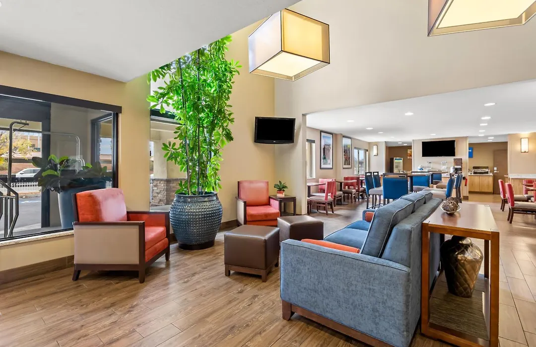 Comfort Inn & Suites Albuquerque Downtown-1