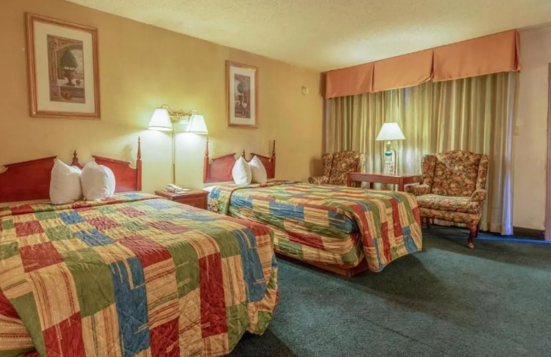 Royal Holiday Motel By Belvilla Gallup I-40-1