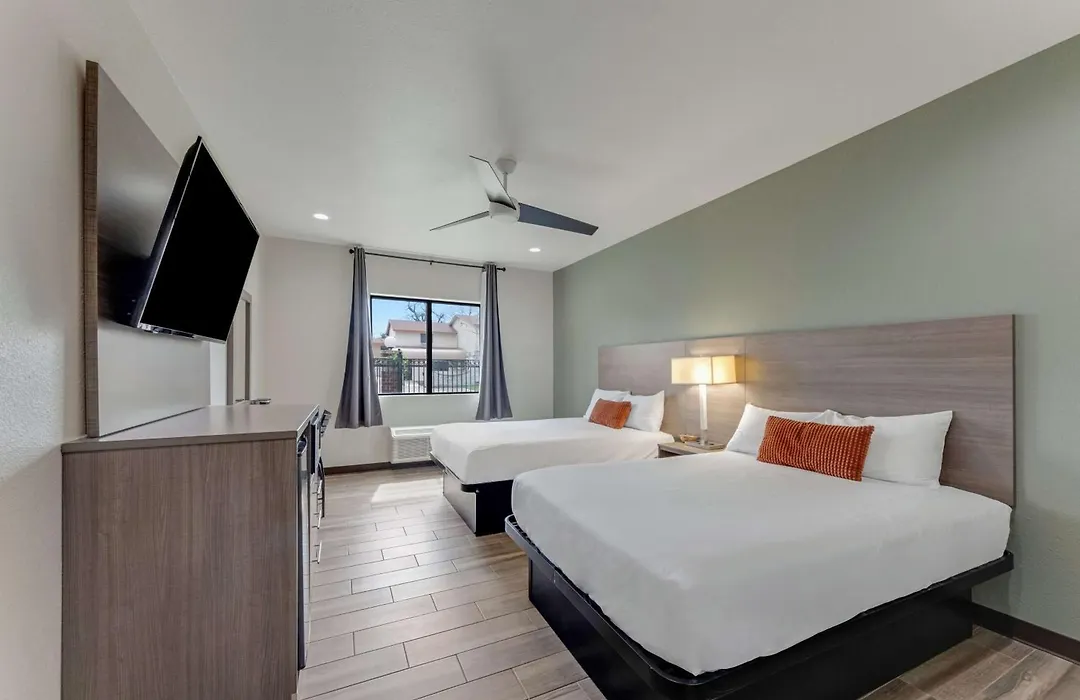 Americas Best Value Inn San Antonio Downtown Riverwalk-1