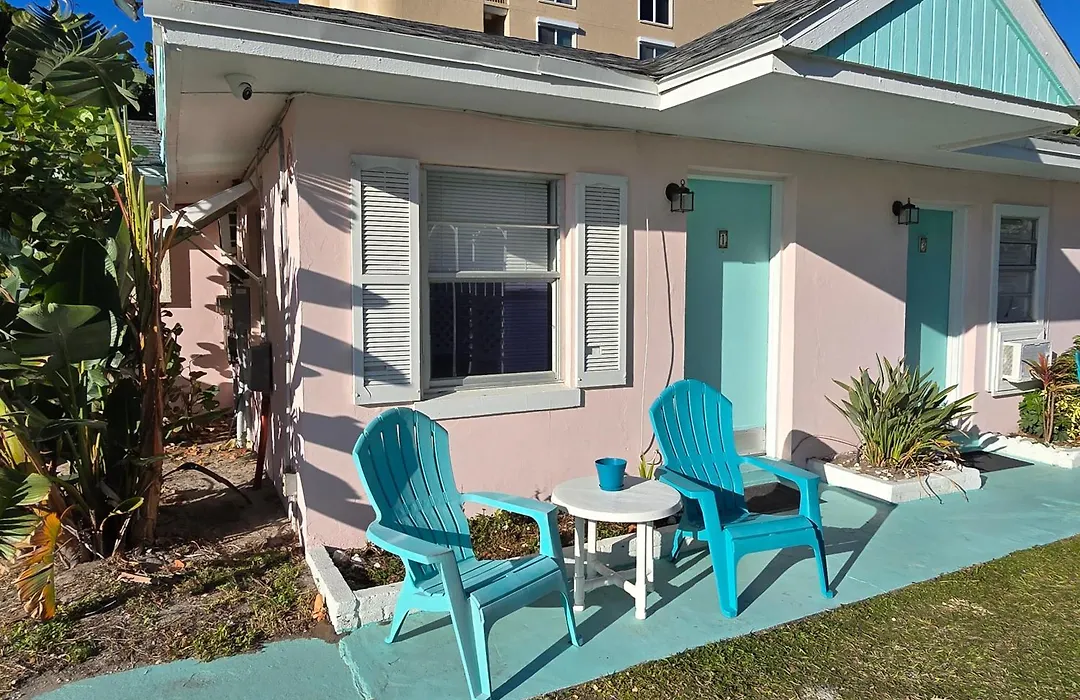 Oceanfront Sea Scape Motel-1