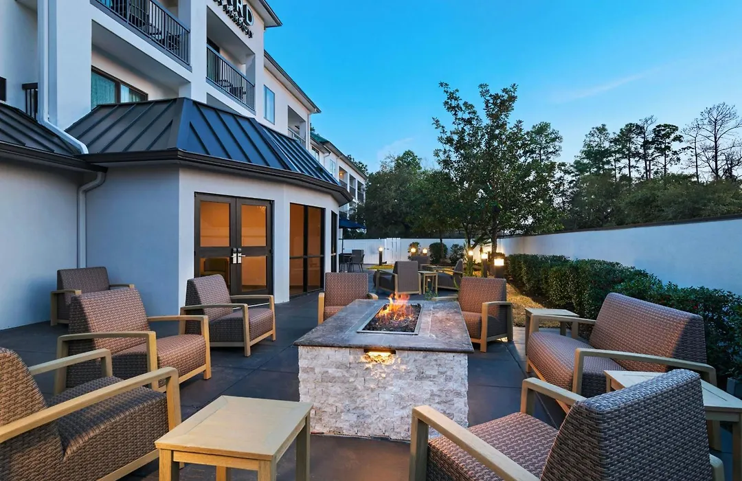 Courtyard Houston The Woodlands-1