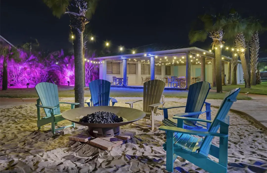 Best Western Navarre Waterfront-1