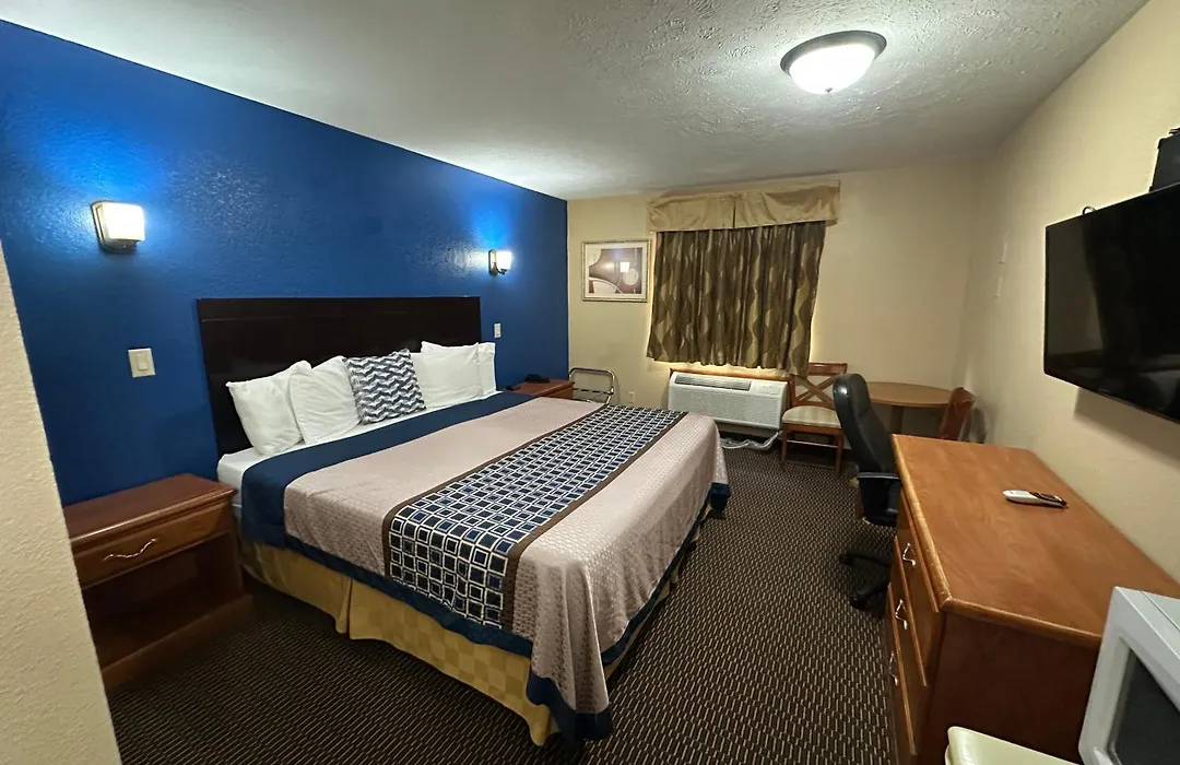 Eco-Lux Inn Norfolk-1