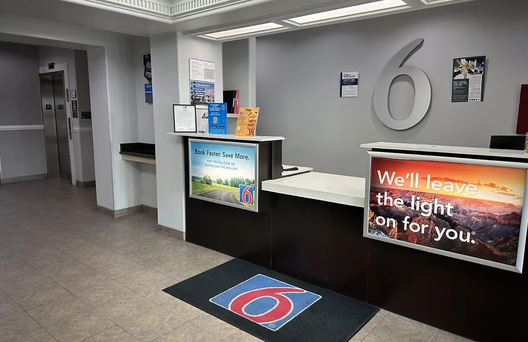 Motel 6-Mission, Tx-1