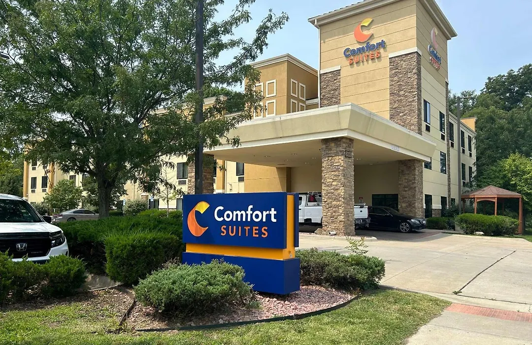Comfort Suites Topeka Northwest-1