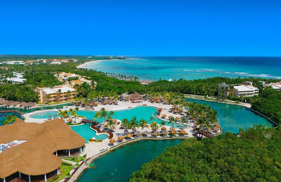Grand Palladium Select White Sand Resort & Spa-1