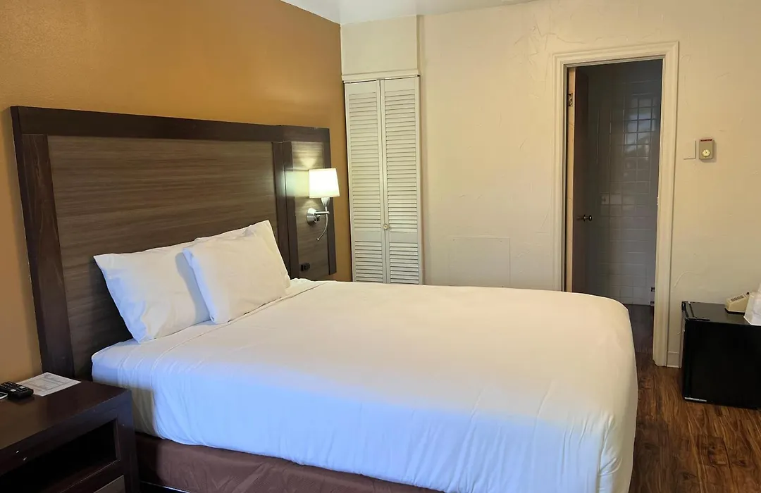 Sunrise Motor Inn-1