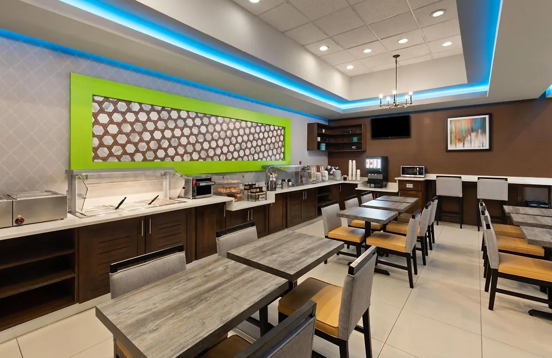 Ramada By Wyndham El Paso-1