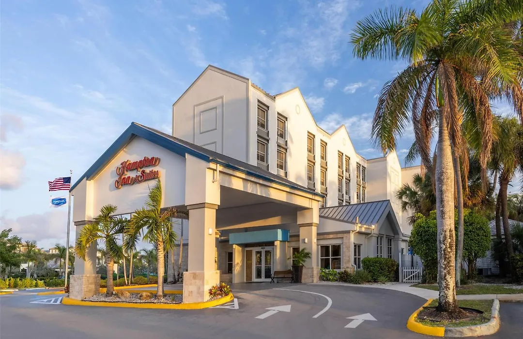 Hampton Inn & Suites Fort Lauderdale Airport-1