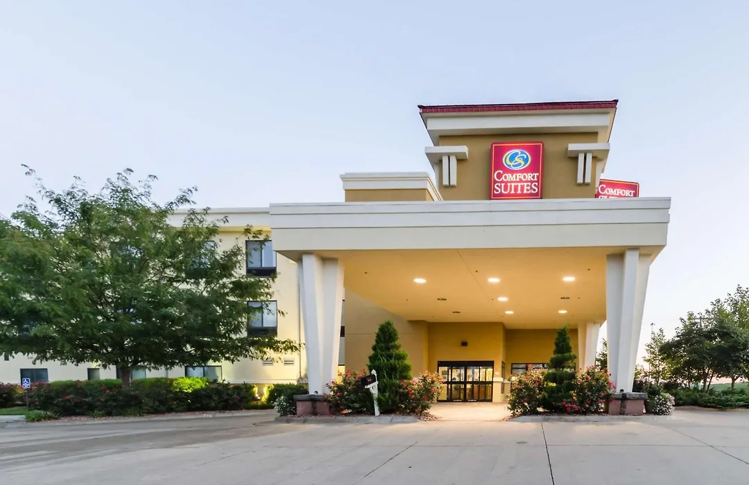 Comfort Suites Salina South-1