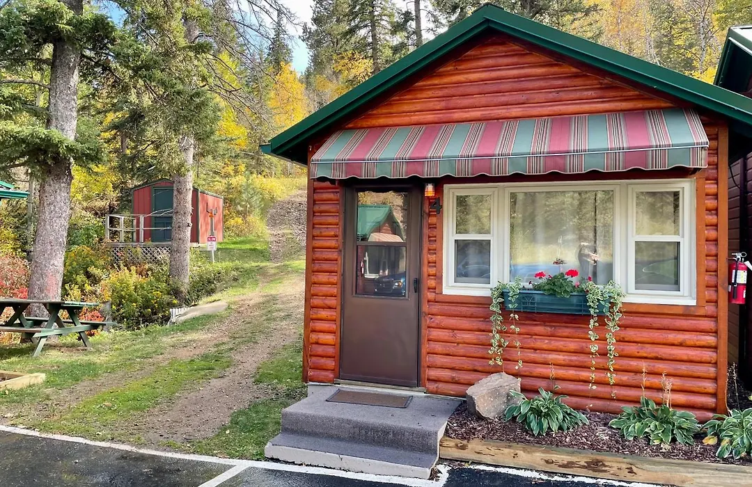 Whitetail Creek Resort-1