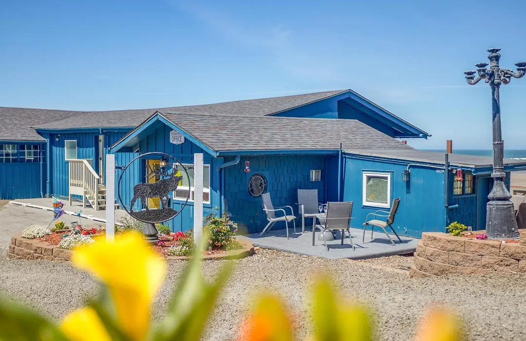 Moolack Shores Inn-1