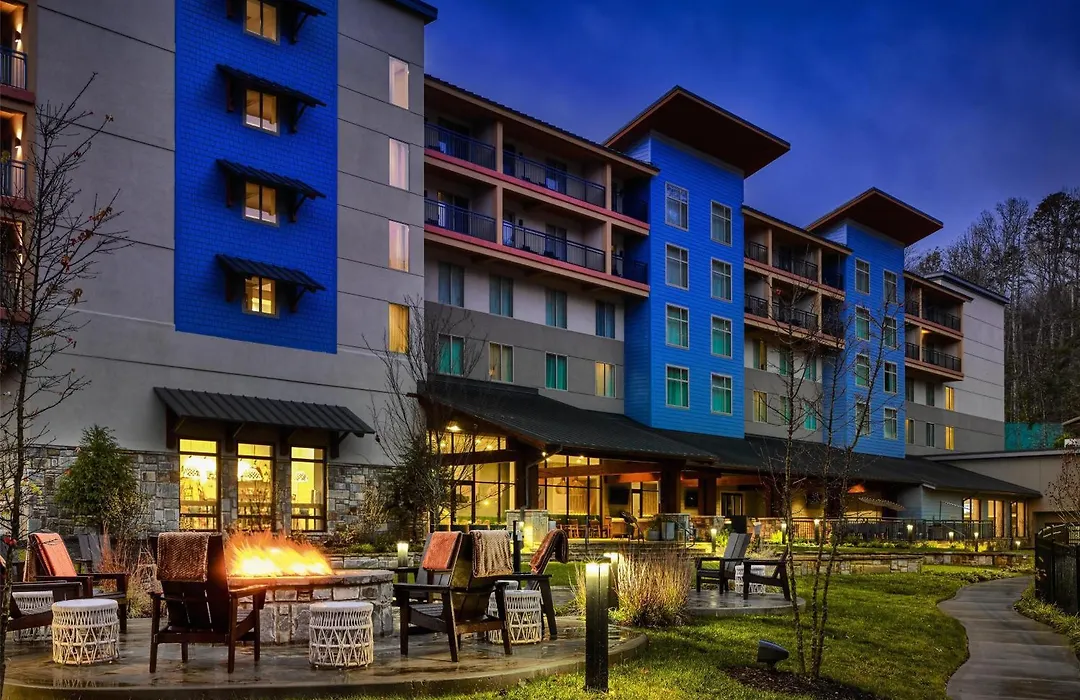 Embassy Suites By Hilton Gatlinburg Resort-1