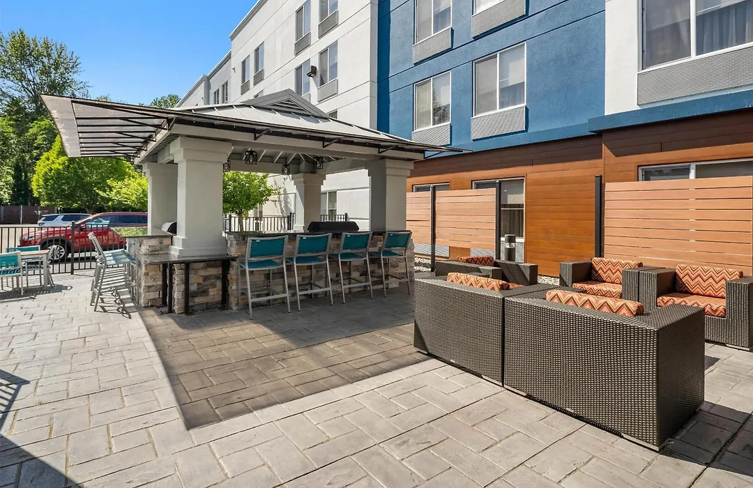 Hampton Inn & Suites Seattle North/Lynnwood-1