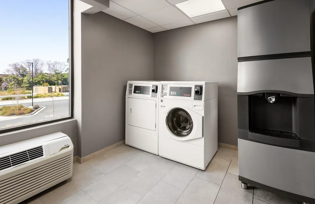 Holiday Inn & Suites Columbia Ne - Ft Jackson Area By Ihg-1