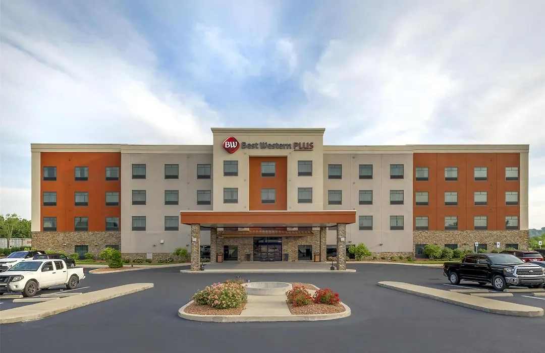 Best Western Plus Elizabethtown Inn & Suites-1