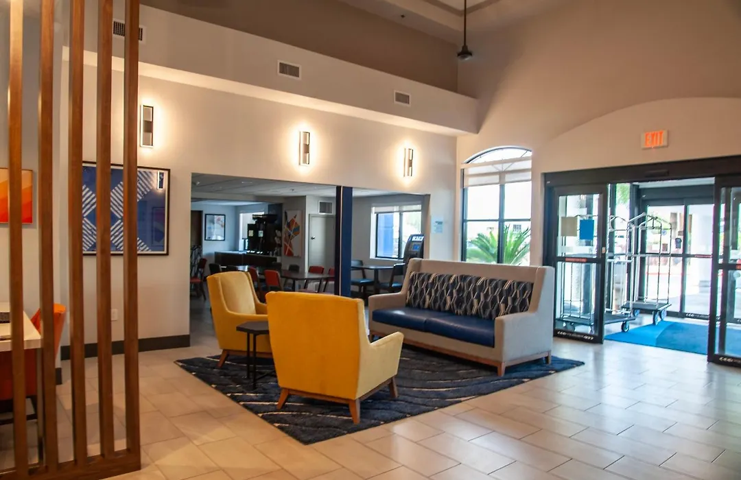 Holiday Inn Express Tucson-Airport By Ihg-1