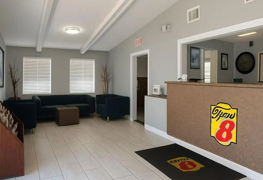 Super 8 By Wyndham Lantana West Palm Beach-1