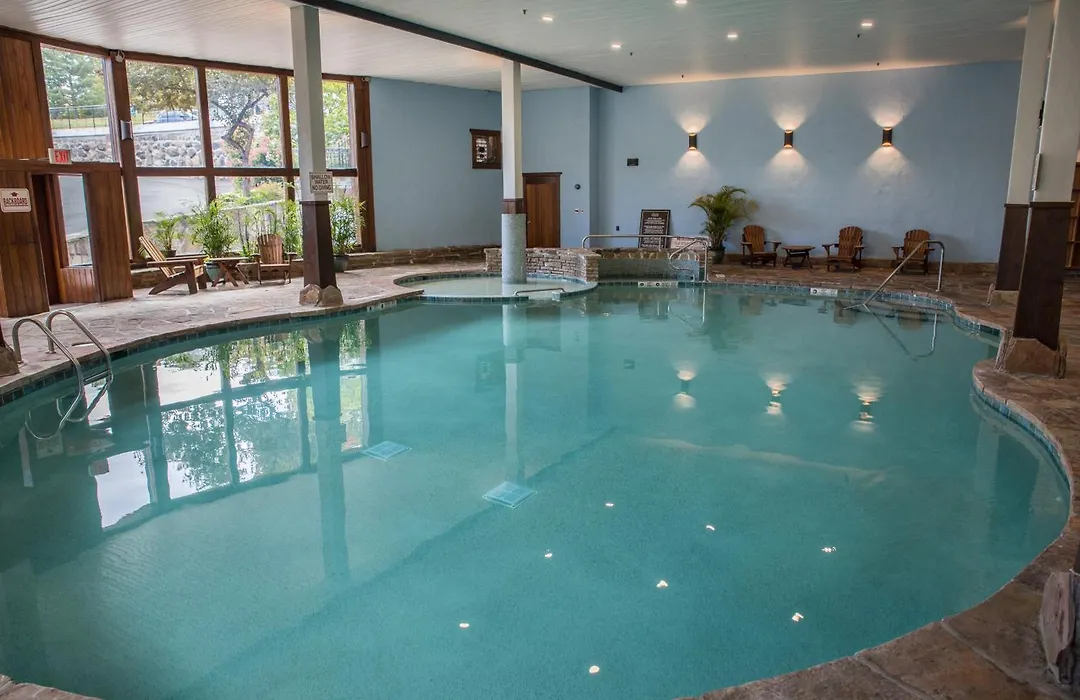 Golden Arrow Lakeside Resort-1