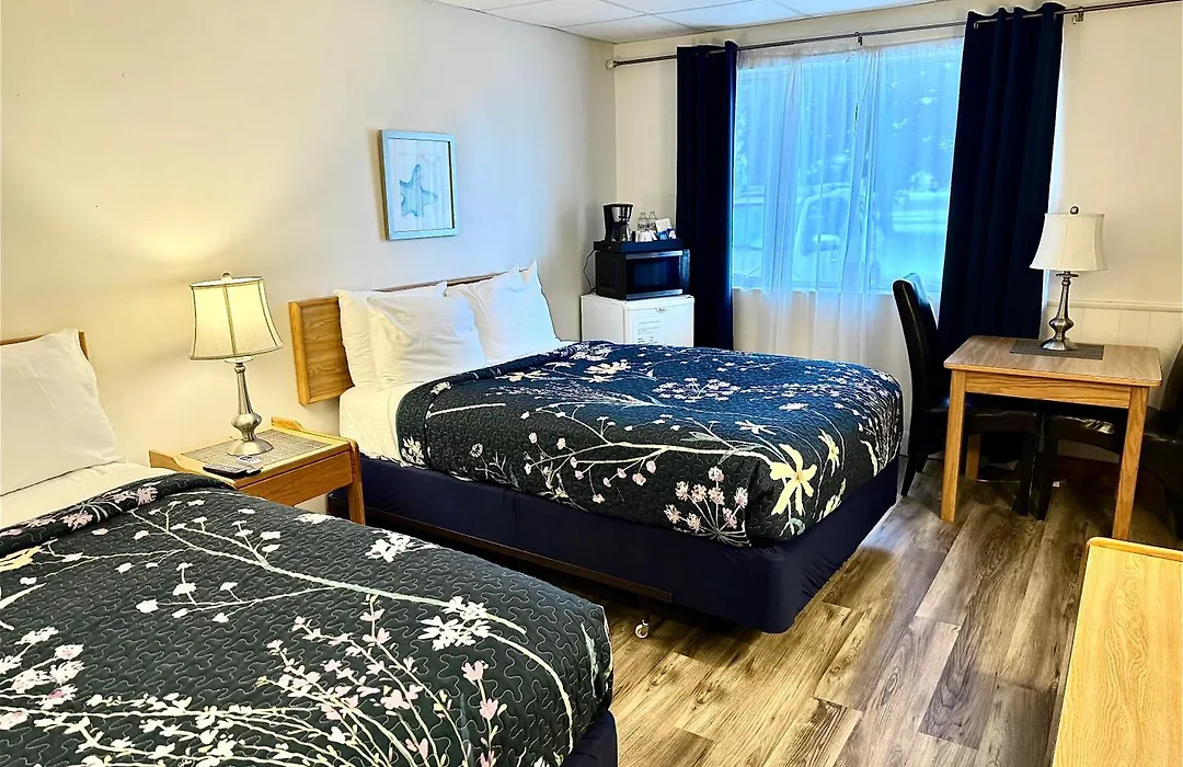 Skaneateles Inn On 20-1