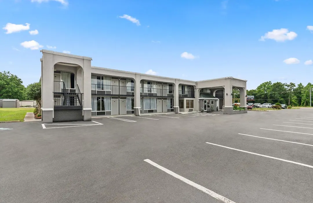 Econolodge-1